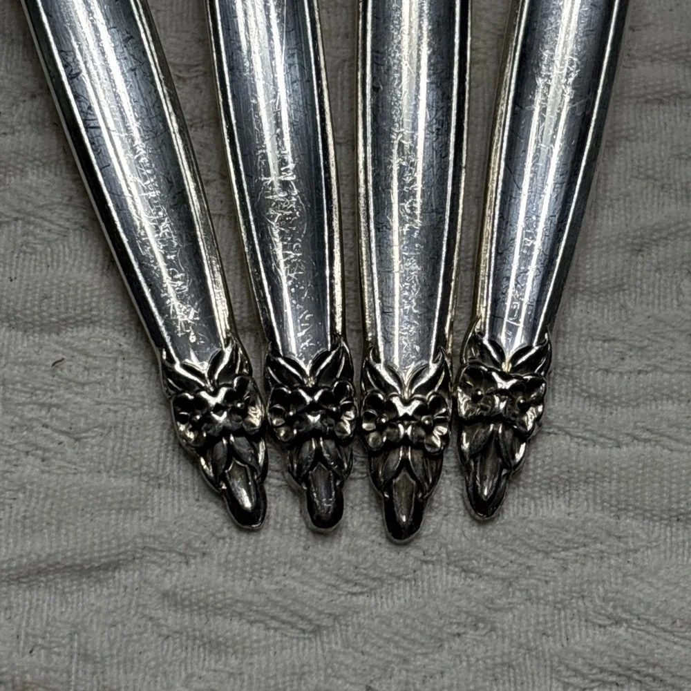 1965 GARLAND 1847 Rogers Bros IS Slotted 4 Salad Forks Silver Plate Flatware